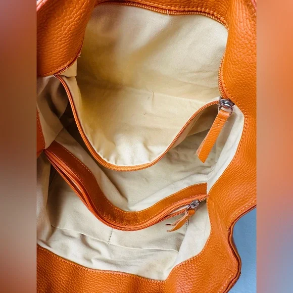 Mark and Graham Elisabetta Slouch Pebbled Leather Handbag - Picture 8 of 9